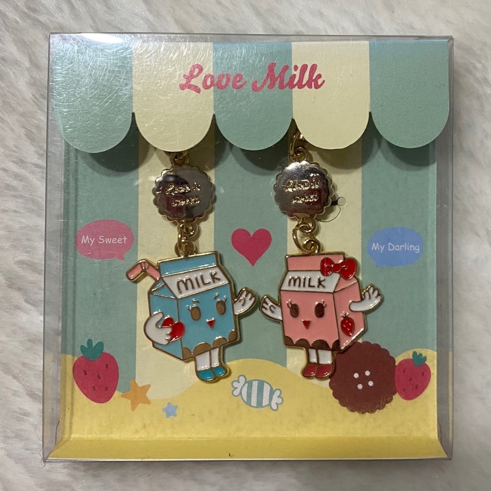 Love Milk earrings